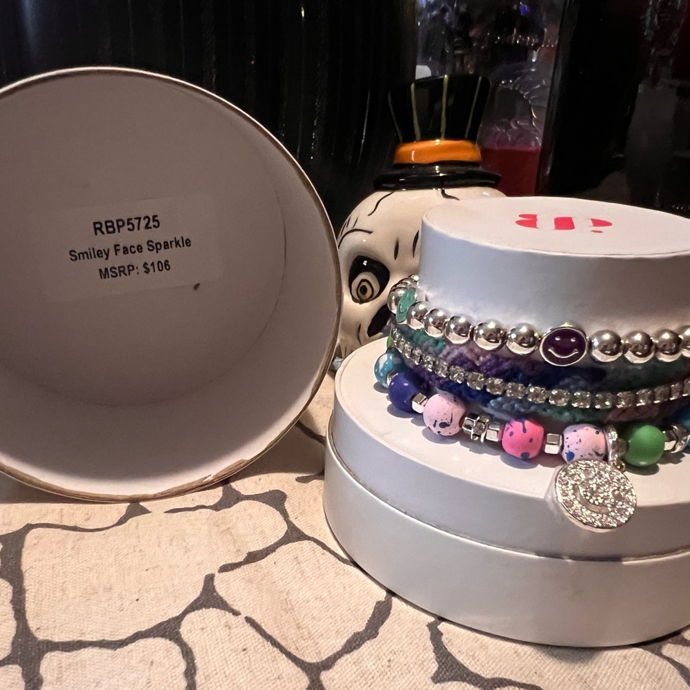 Bomb Party Spring Stacks 2023 - Smiley face sparkle
New in box - never worn